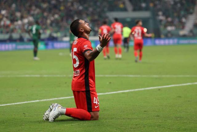 1758938286900006865.jpg leo.jpg