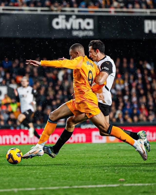 1735946869108077881.jpg 1735946672242.jpg