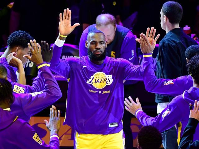 1682841130398041395.jpg 1252310018.jpg