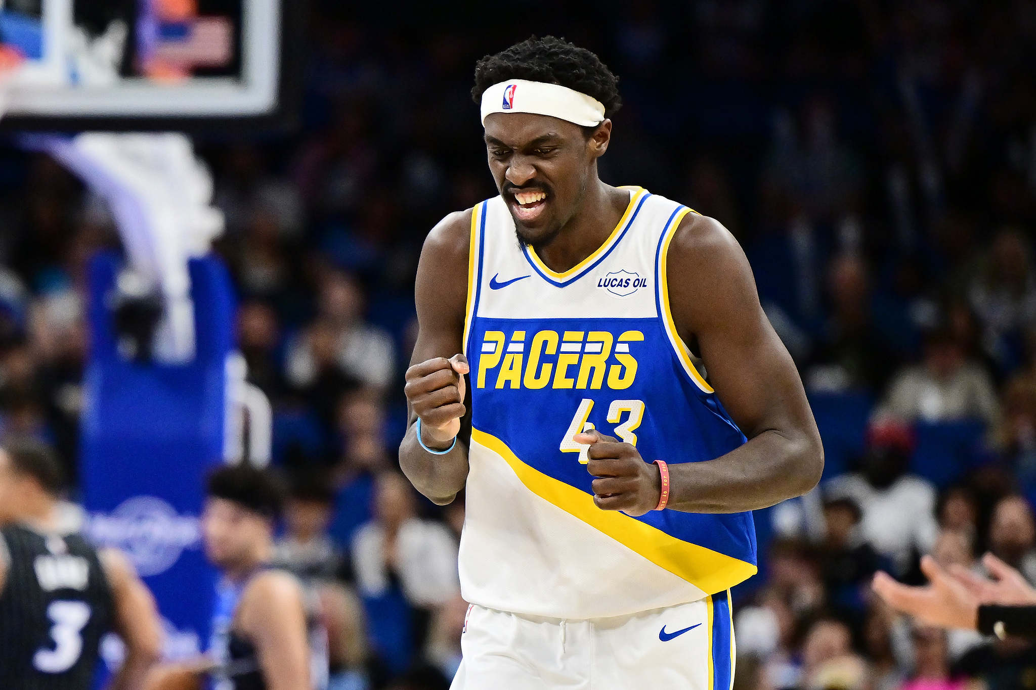 开云体育官网-西亚卡姆37+6班凯罗39+6 步行者险胜魔术终结16连败